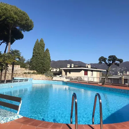 The Dolphin - Big With View In With Pool